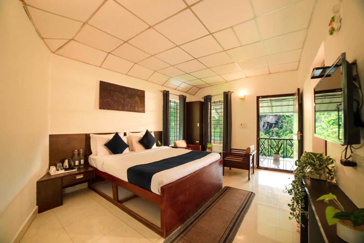 Kanthalloor Golden Fern Resort מראה חיצוני תמונה