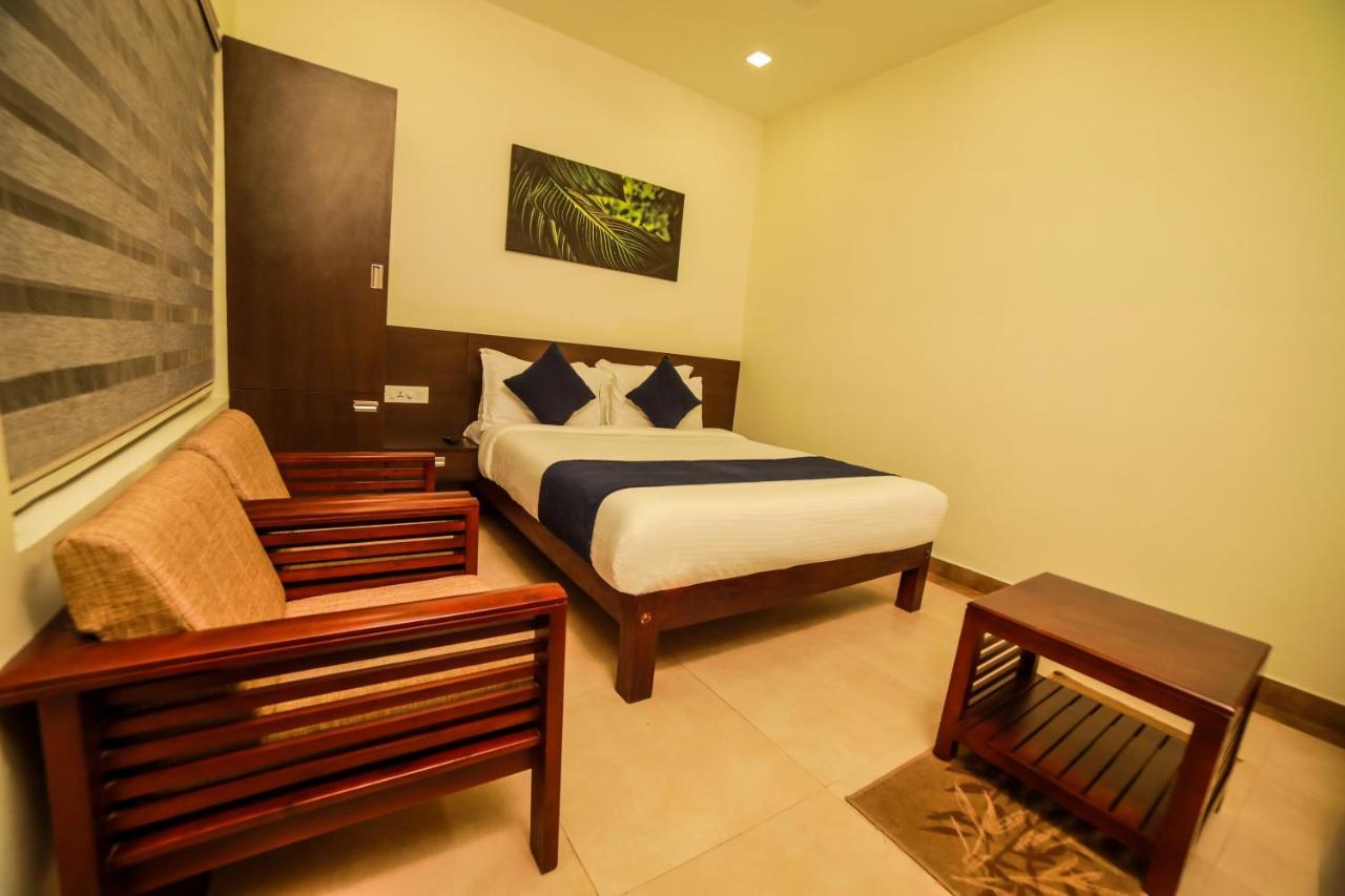 Kanthalloor Golden Fern Resort מראה חיצוני תמונה