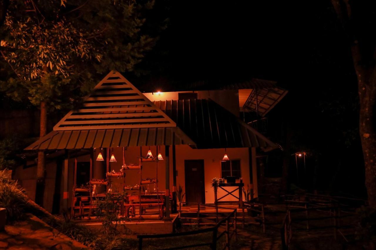 Kanthalloor Golden Fern Resort מראה חיצוני תמונה