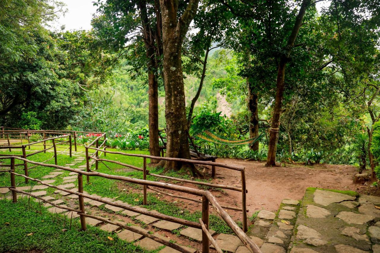 Kanthalloor Golden Fern Resort מראה חיצוני תמונה