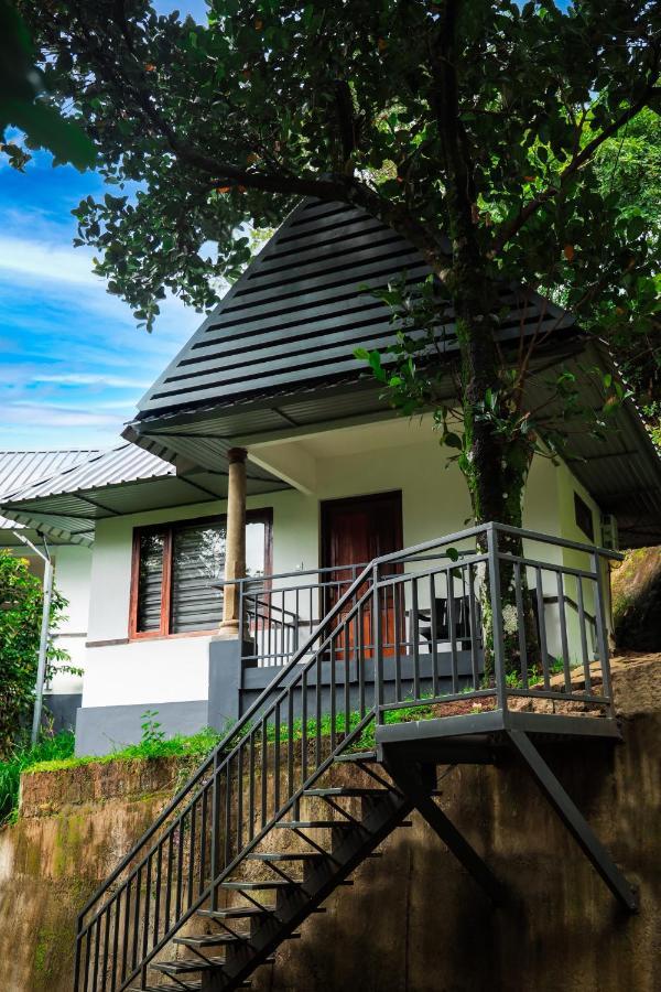 Kanthalloor Golden Fern Resort מראה חיצוני תמונה