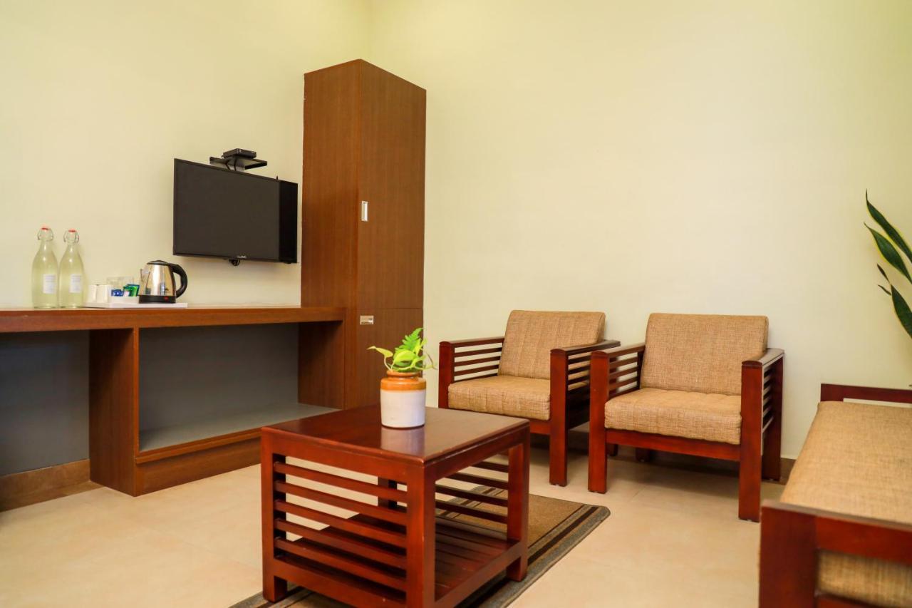 Kanthalloor Golden Fern Resort מראה חיצוני תמונה